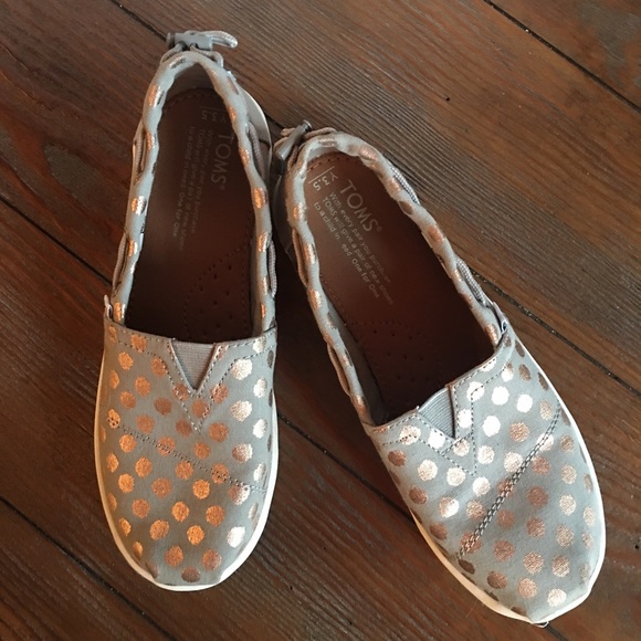 toms rose gold polka dot shoes